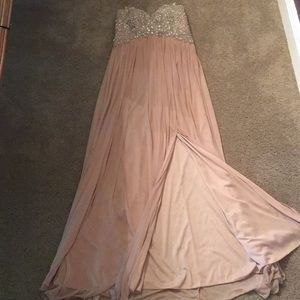 Light blush with silver detail full length size 5